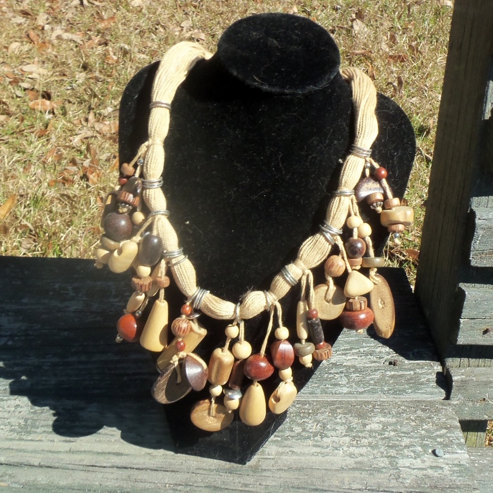 Vtg Wooden Beaded statement necklace Boho Ethnic Unusual Hippy